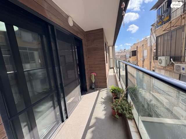 דירה, המעלות 8, פועלי הרכבת, גבעתיים