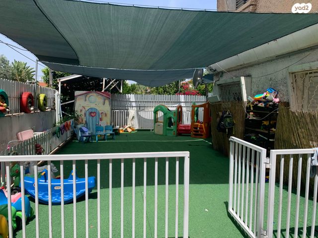 א.ד. גורדון 3