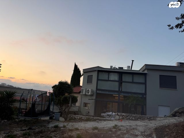 דו משפחתי, אשכולות 40, יפה נוף, מעלות תרשיחא