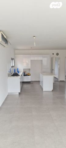 דופלקס, פילדלפיה 8, תל גיבורים, חולון