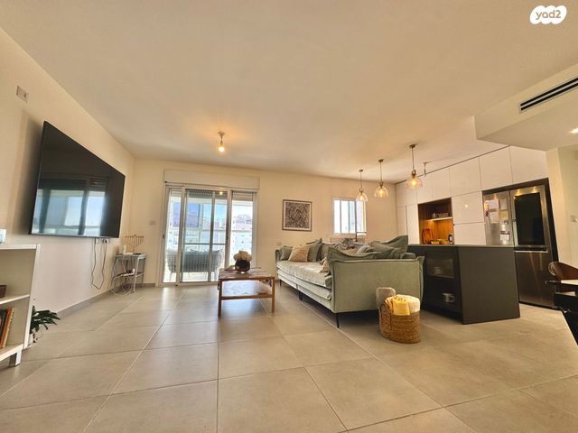 דירה, הקונכייה 16, עיר ימים / הבלוט, אשקלון