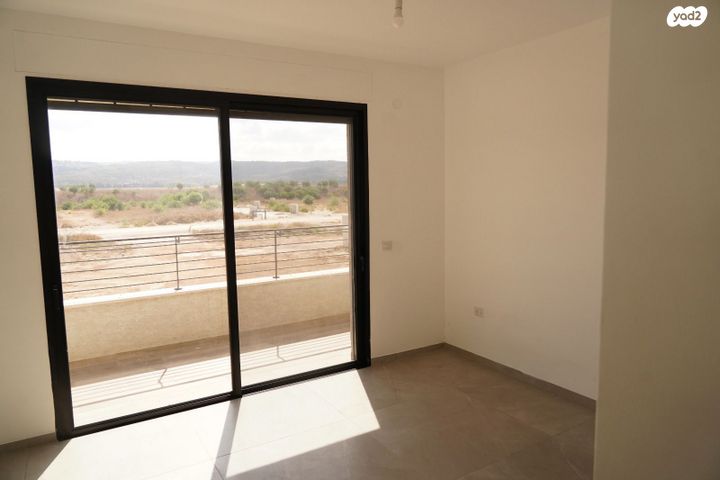 דו משפחתי, דרך השדות 1, השדות, עתלית