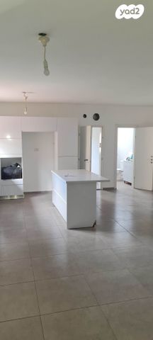 דופלקס, פילדלפיה 8, תל גיבורים, חולון