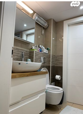 דירה, היינץ כהן 2, קרית אילון, חולון