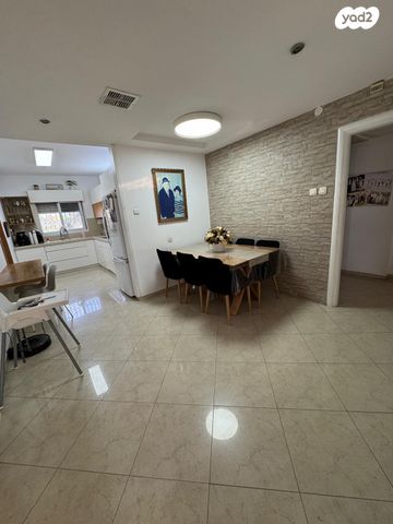 גג/ פנטהאוז, ריינס 9, קרית שמואל, חיפה