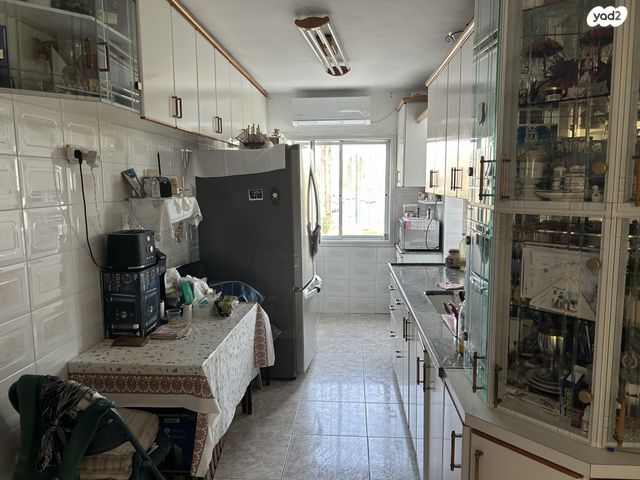 דירה, שדרות ח"ן 10, צור שלום, קרית ביאליק