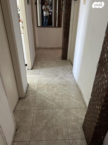 דירה, שדרות ח"ן 10, צור שלום, קרית ביאליק