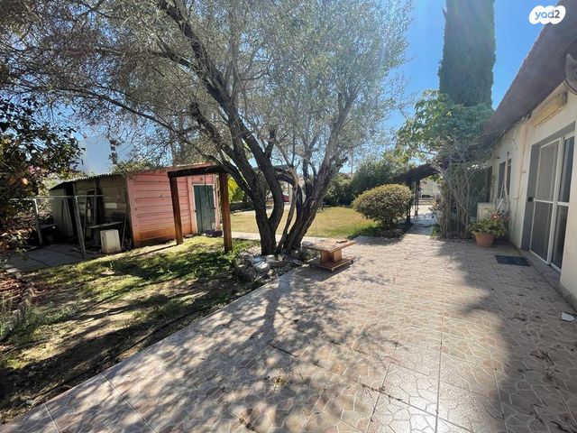 בית פרטי/ קוטג', הידיד 1, נווה הדר, הוד השרון