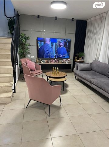 בית פרטי/ קוטג', מרק שאגאל 21, גבעת טל, קרית אתא