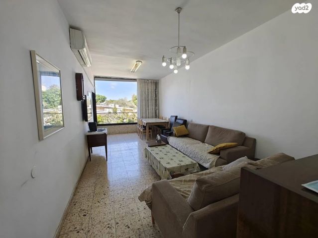 דירת גן, הרבי מויטבסק 4, צהלון, שיכוני חסכון, תל אביב יפו