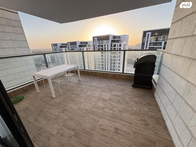 דירה, יעקב תמרי 7, חצרות המושבה, רחובות