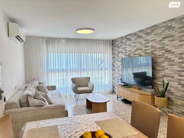 דירה, הארזים 21, כתף, כרמיאל