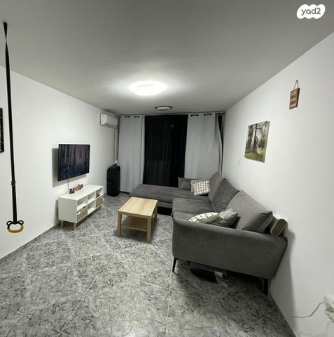 שכונת שז"ר 815