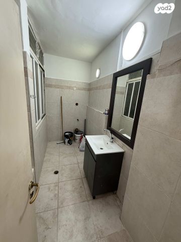 דירה, מורדי הגטאות 4, שכונת גפן, רמת גן