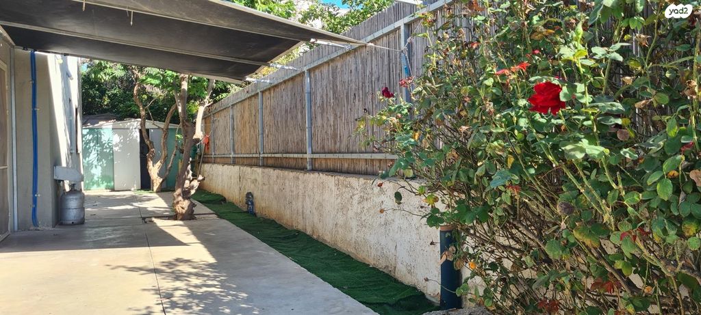 דירת גן, זית 212, שדי חמד, שדי חמד