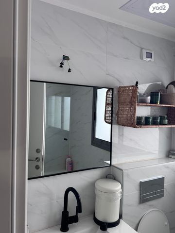 גג/ פנטהאוז, אילת 20, נאות רחל, חולון