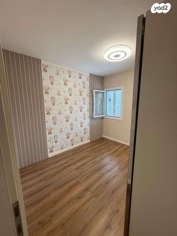 דירה, רמת הגולן 5, קרית שרת מזרח, חולון