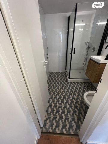 דירה, החלוץ 65, שוק תלפיות, חיפה