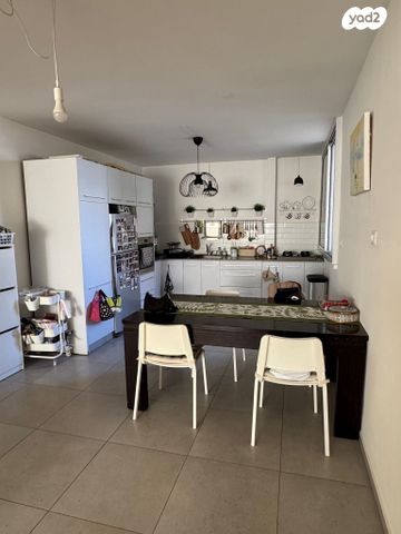 דירה, שדרות ירושלים 21, ברנע, אשקלון