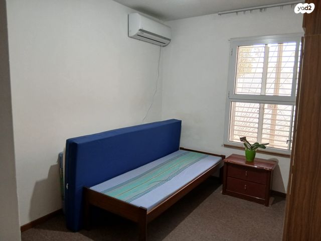 דו משפחתי, אפרים לוזון 28, נווה מנחם, באר שבע