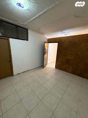 דירה, מורדי הגטאות 4, שכונת גפן, רמת גן