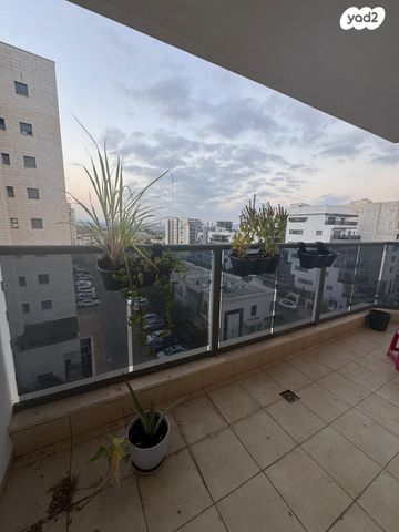 דירה, שדרות רובע יזרעאל 36, רובע יזרעאל סביוני העמק, עפולה