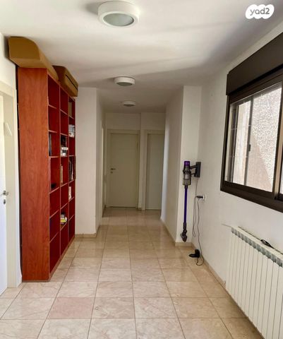 דירת גן, כ"ב ילדי מעלות 266, בן גוריון כנען, צפת