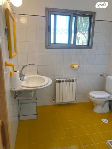 יחידת דיור, חרמון 9, שאר העיר, כפר ורדים