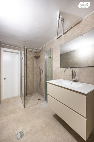 דירה, דרך עזה 37, רחביה, ירושלים