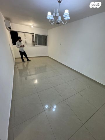 דירה, דרך עכו חיפה 221, אביבים, קרית מוצקין