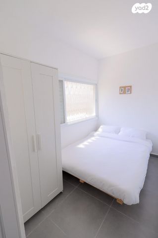 דירה, ירושלים 72, לב העיר, בת ים