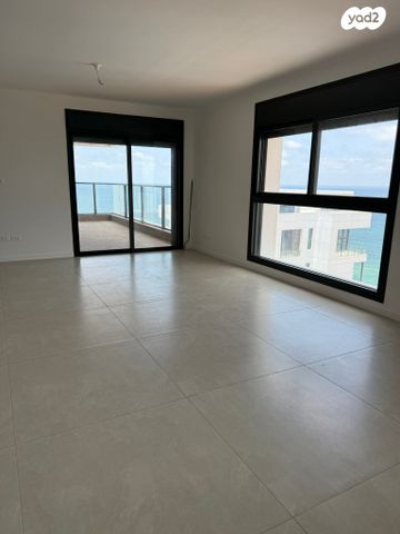 דירה, הביכורים 4, עין התכלת, נתניה