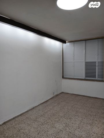 דירה, ירושלים 79, ניצנה, בת ים