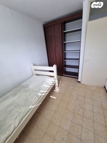 דירה, חרמון 17, נאות שז"ר, יבנה