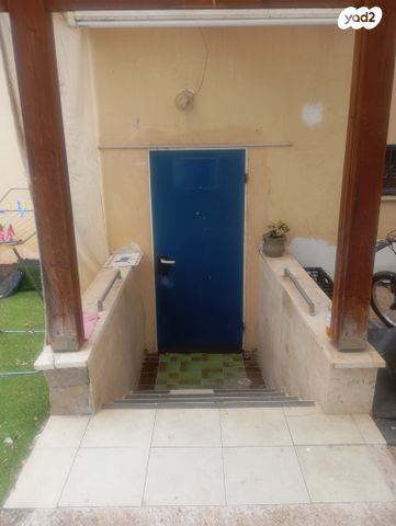 קיבוץ גלויות 15