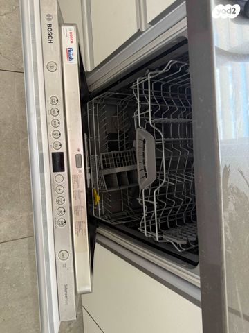 דירה, רמת הגולן 5, קרית שרת מזרח, חולון