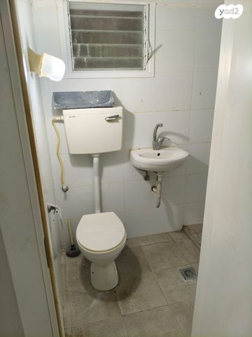 דירה, פבזנר 38, הדר מרכז, חיפה