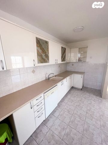 דירה, זבולון 49, מרכז העיר, קרית אתא