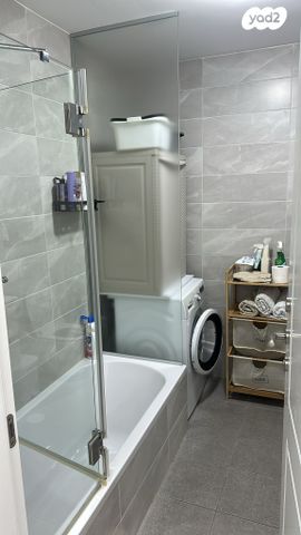 דירת גן, ביאליק 64, מרכז, קרית עבודה, חולון