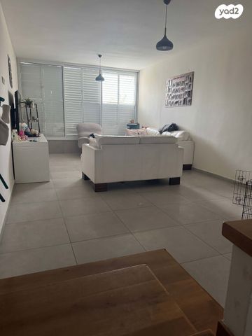 דירה, שדרות ירושלים 21, ברנע, אשקלון