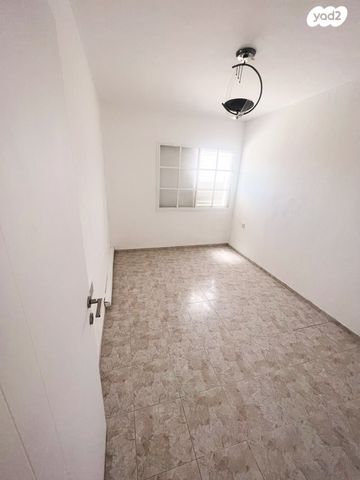 דירה, זבולון 49, מרכז העיר, קרית אתא