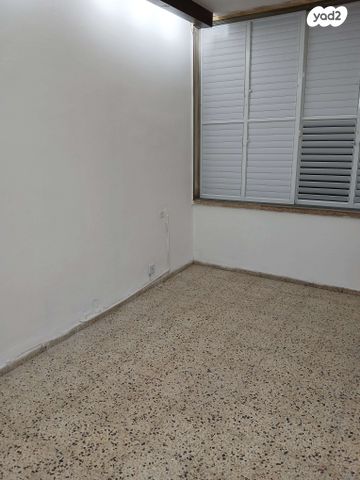 דירה, ירושלים 79, ניצנה, בת ים