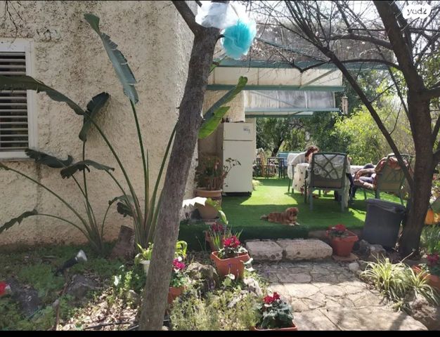 יחידת דיור, האורנים 1, אמירים, אמירים