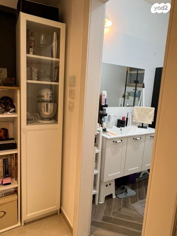 יחידת דיור, הפרדס 5, אירוס, אירוס