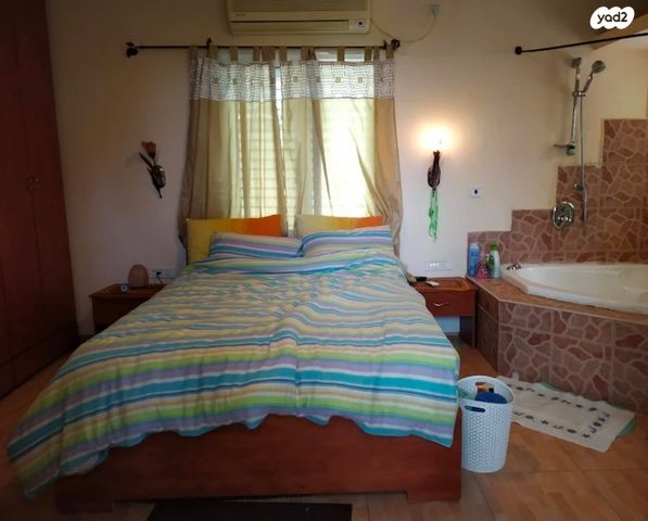 יחידת דיור, האורנים 1, אמירים, אמירים