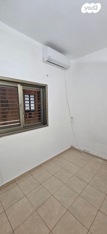 יחידת דיור, הרצל 186, א' / צפון מזרח העיר, רחובות