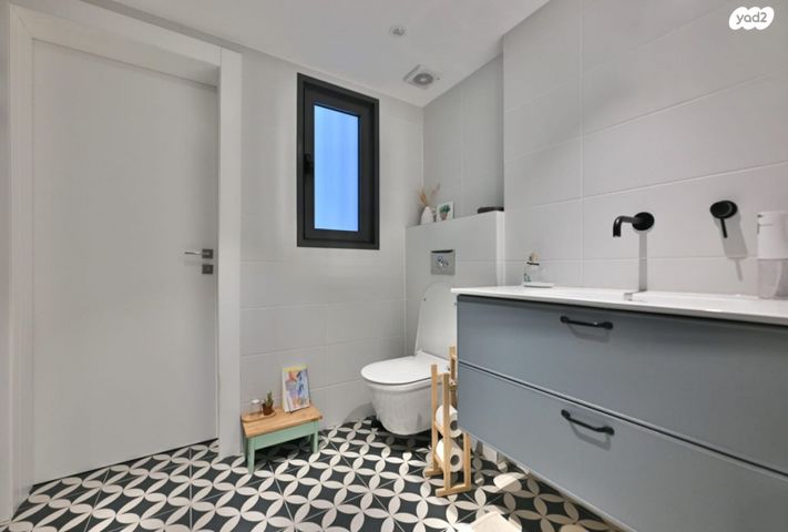 דירה, הצבר 25, נרקיסים, ראשון לציון