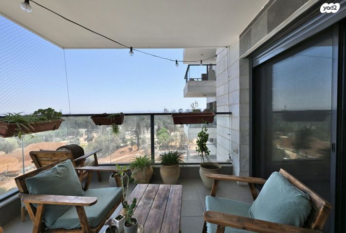 דירה, הצבר 25, נרקיסים, ראשון לציון