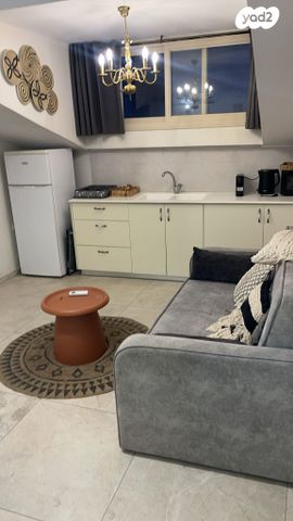 דירה, עזרת ישראל 12, מרכז העיר, ירושלים