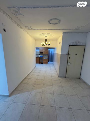 דירה, מורדי הגטאות 4, שכונת גפן, רמת גן